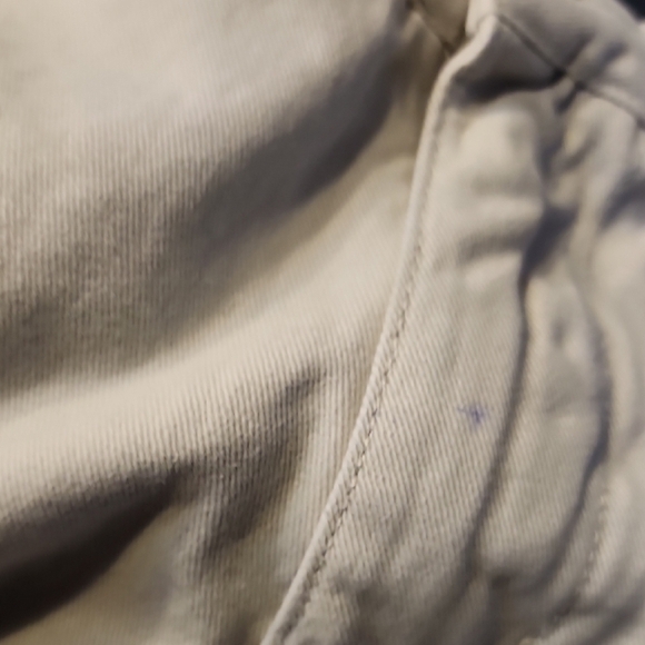 Faded Glory Cream Casual Shorts with Elastic Waistband - Picture 6 of 6